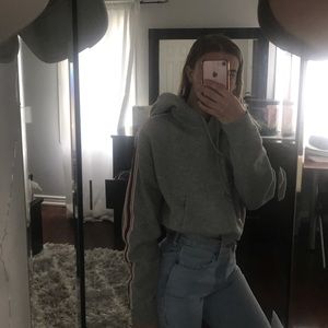 Aritzia/TNA sweater
